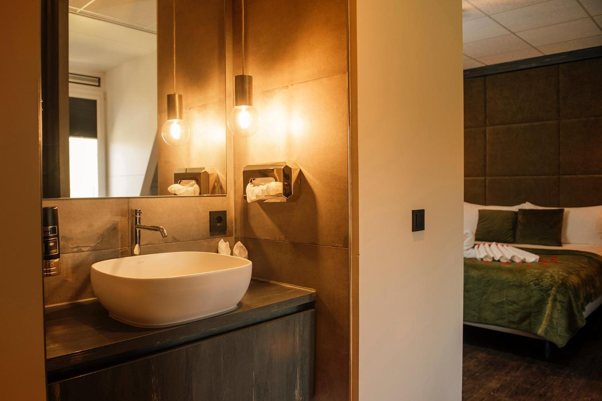 Hotel De Kastanjefabriek Eibergen Bagian luar foto